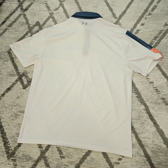 🆕️3/$30💐UA Playoff Polo - Picture 3 of 5